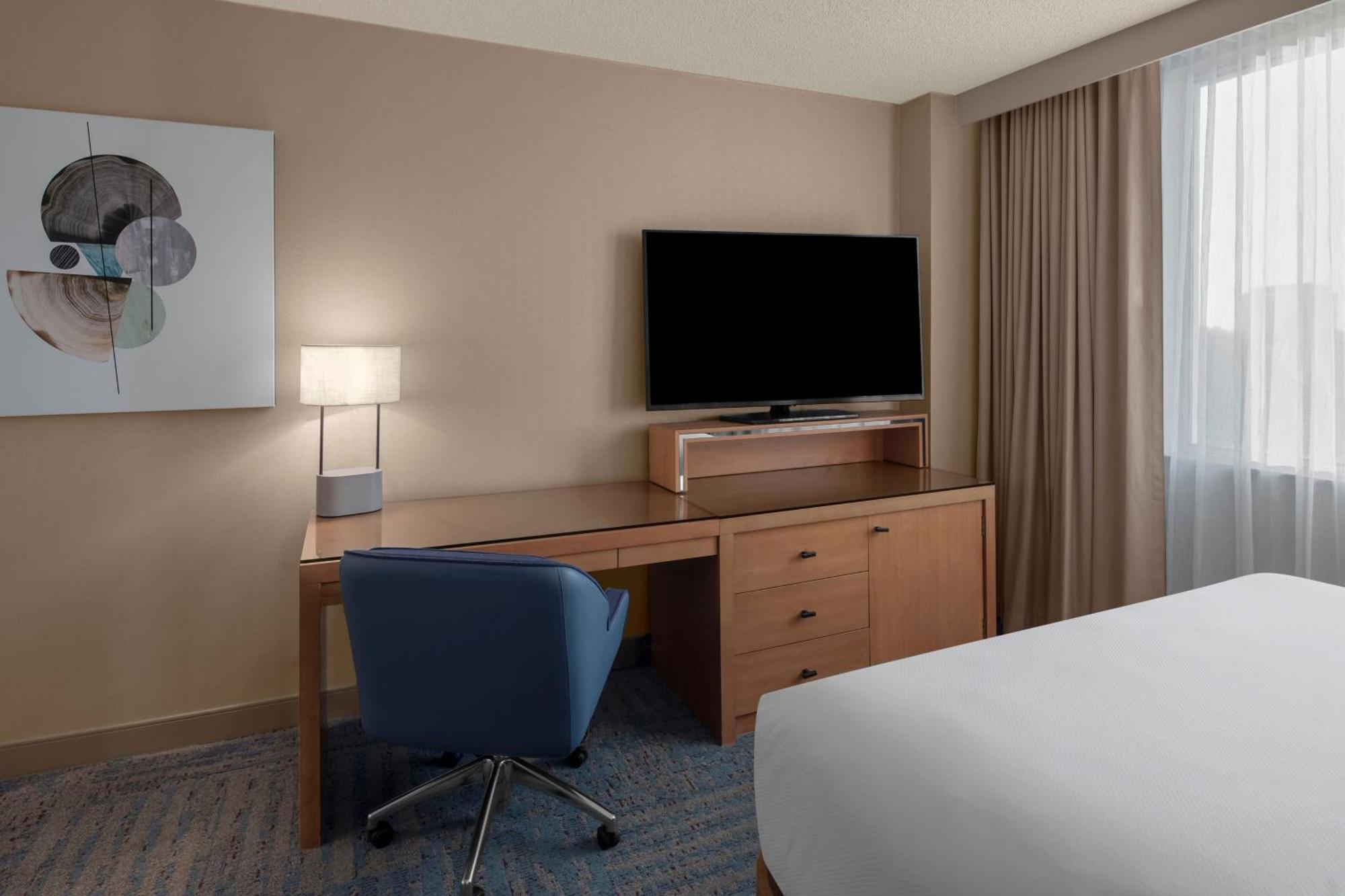 Delta Hotels By Marriott Santa Clara Silicon Valley Exterior photo