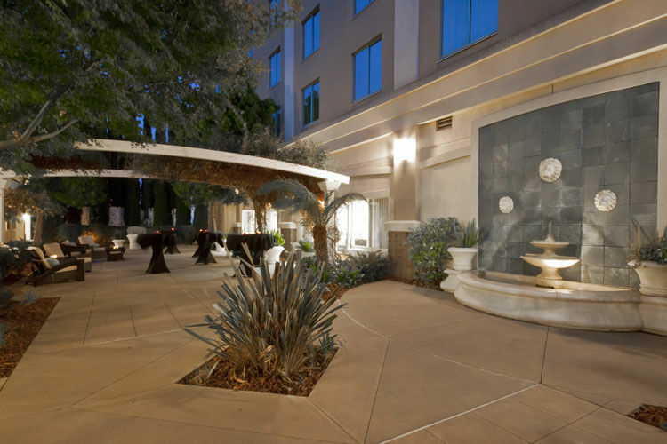 Delta Hotels By Marriott Santa Clara Silicon Valley Exterior photo